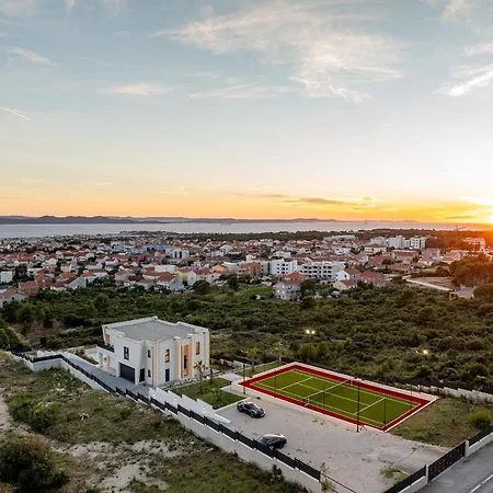 Odeona Zadarvillas *