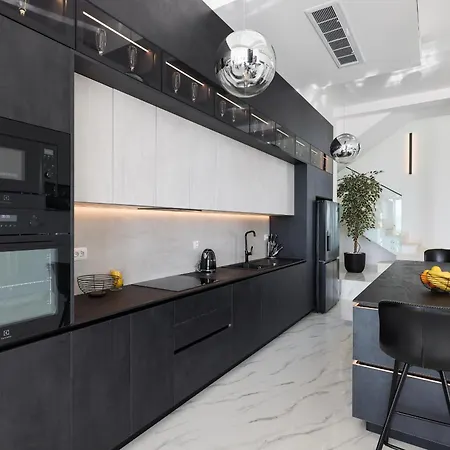 Odeona Zadarvillas 빌라 *