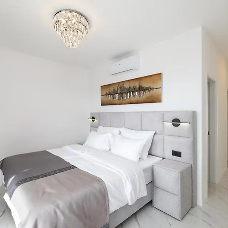 Odeona Zadarvillas *